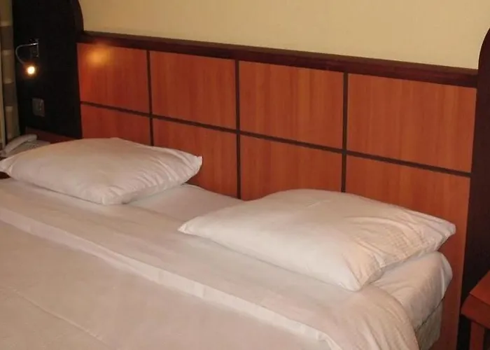 Confort 13 (adults Only) Hotel 3*