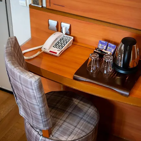 Confort 13 (adults Only) Hotel