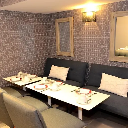 Hotel Confort 13 (adults Only)